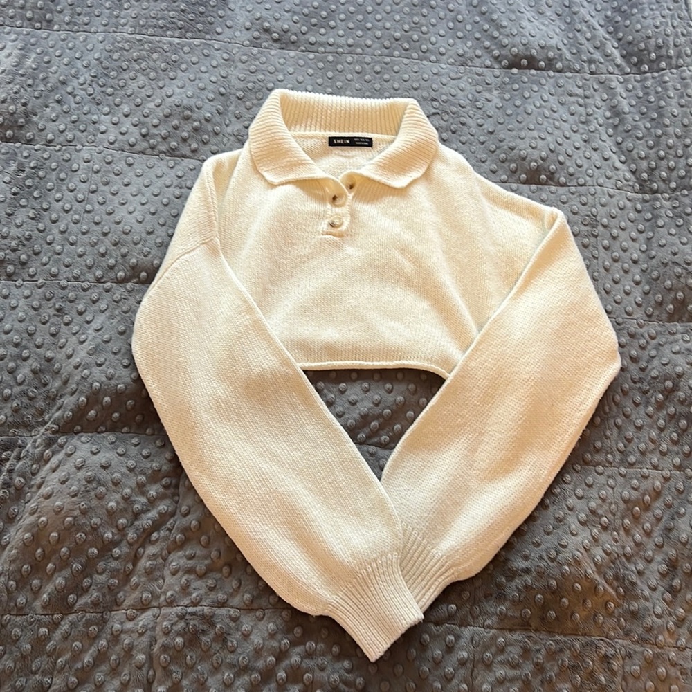 Cream colored cropped sweater